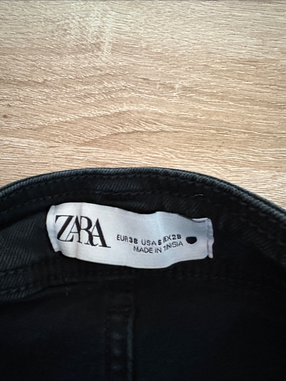 Zara The Marine Straight jeans in a versatile faded black wash - Picture 5 of 7